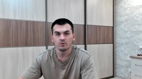 Alex online show from May 6, 7:52 pm