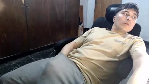 Snapshot of alexriversx chatting on July 28, 4:39 pm Alexander online show from July 28, 4:39 pm