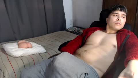 Snapshot of alexriversx chatting on August 1, 4:17 pm Alexander online show from August 1, 4:17 pm