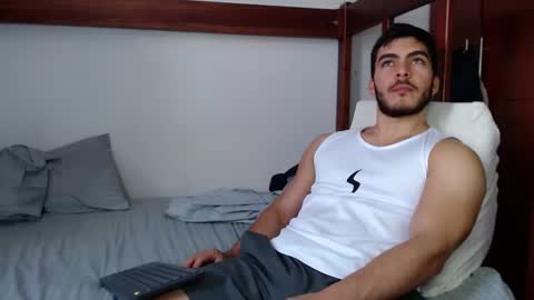 alexsb1998 online show from February 25, 4:27 pm