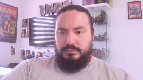 Snapshot of alextambet chatting on May 15, 2:46 pm alextambet online show from May 15, 2:46 pm
