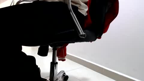 Alex online show from December 1, 4:29 pm