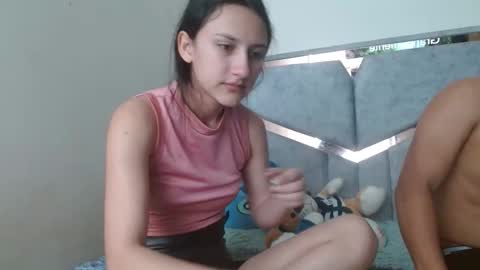 alex y luisa online show from October 21, 3:35 pm