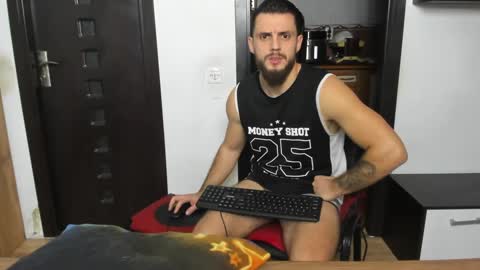 Snapshot of alexwithers1 chatting on December 5, 3:26 am call me ALEXANDER THE GREAT online show from December 5, 3:26 am