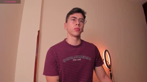 Snapshot of alexx_oconor chatting on February 3, 1:19 pm Alex Oconnor online show from February 3, 1:19 pm