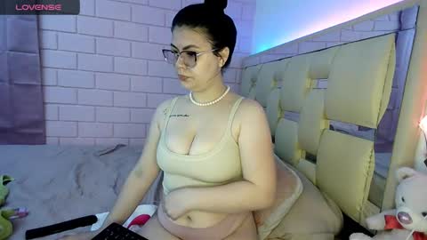 Snapshot of alexxa_12 chatting on May 16, 7:38 am Alexa online show from May 16, 7:38 am