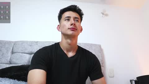 Snapshot of alexxx__01 chatting on January 10, 12:38 am Alex online show from January 10, 12:38 am