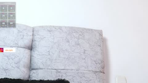 Snapshot of alexxx__01 chatting on February 1, 3:30 am Alex online show from February 1, 3:30 am