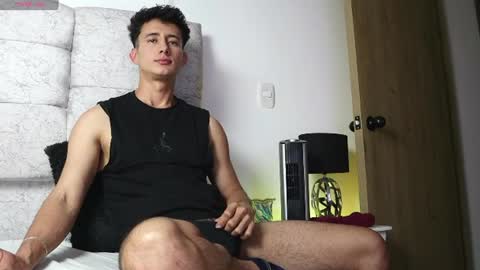 Snapshot of alexxx__01 chatting on July 10, 2:05 am Alex online show from July 10, 2:05 am