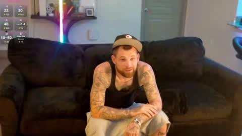 Snapshot of alexxxzander1 chatting on August 5, 4:37 am Alex online show from August 5, 4:37 am