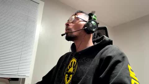 Snapshot of alfapipe23 chatting on October 15, 5:29 am alfapipe23 online show from October 15, 5:29 am