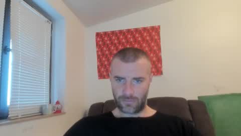 alfiesolomons87 online show from December 22, 8:33 am