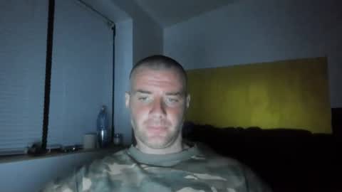 alfiesolomons87 online show from May 4, 7:43 pm