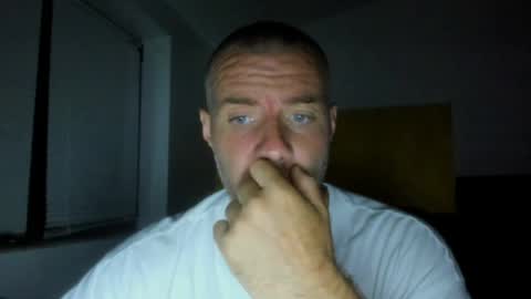 Snapshot of alfiesolomons87 chatting on June 20, 7:27 pm alfiesolomons87 online show from June 20, 7:27 pm