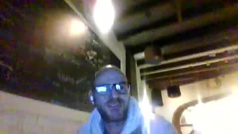 Snapshot of alfred152 chatting on June 5, 11:21 pm alfred152 online show from June 5, 11:21 pm