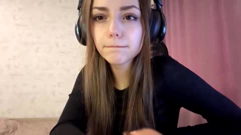 Alice online show from October 16, 12:39 pm