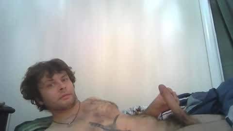 Snapshot of alfredkey14 chatting on December 22, 4:42 am alfredkey14 online show from December 22, 4:42 am