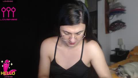 Snapshot of alguien_mas01 chatting on July 1, 11:34 am cami online show from July 1, 11:34 am