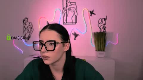 Snapshot of alia_skay chatting on December 16, 6:18 am alia skay online show from December 16, 6:18 am