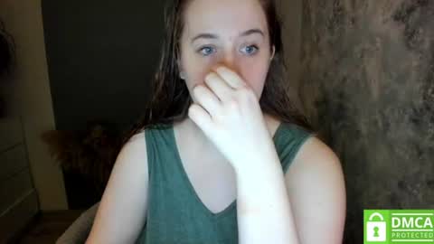 aliaa_ online show from June 22, 1:51 am