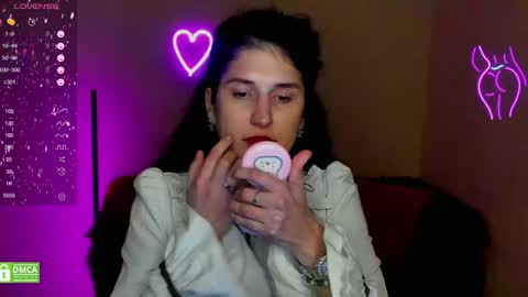 Alianna online show from January 22, 4:12 pm