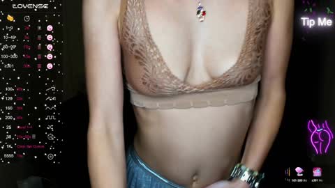 Alianna online show from January 28, 9:41 am