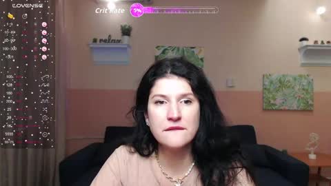 Snapshot of alianna_solo_kiss chatting on May 10, 5:23 am Alianna online show from May 10, 5:23 am