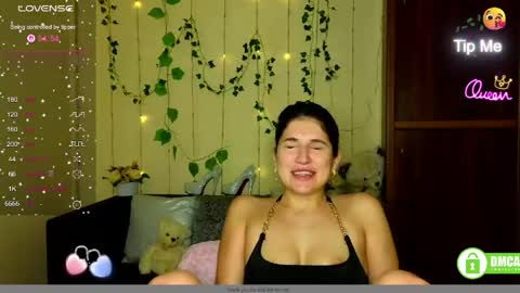 Snapshot of alianna_solo_kiss chatting on May 19, 11:27 am Alianna online show from May 19, 11:27 am