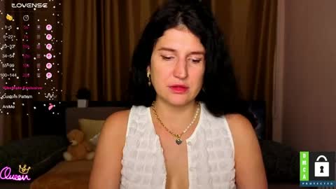 Snapshot of alianna_solo_kiss chatting on May 29, 11:30 am Alianna online show from May 29, 11:30 am