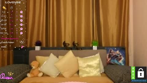 Snapshot of alianna_solo_kiss chatting on June 1, 5:20 am Alianna online show from June 1, 5:20 am