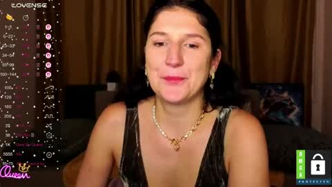 Snapshot of alianna_solo_kiss chatting on June 6, 11:15 am Alianna online show from June 6, 11:15 am