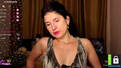 Snapshot of alianna_solo_kiss chatting on June 12, 5:39 am Alianna online show from June 12, 5:39 am