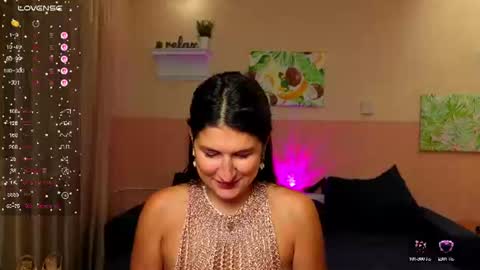 Snapshot of alianna_solo_kiss chatting on July 28, 11:17 am Alianna online show from July 28, 11:17 am