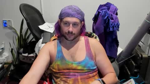 Luke online show from December 4, 2:43 am