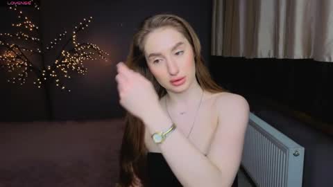 Snapshot of alicafoxis chatting on May 29, 6:06 pm Alica online show from May 29, 6:06 pm
