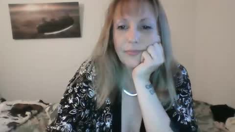 Alice online show from January 3, 4:16 pm