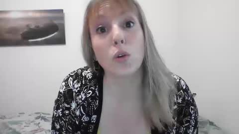 Snapshot of alice8363 chatting on January 24, 3:55 pm Alice online show from January 24, 3:55 pm