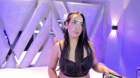 alice_26__ online show from April 27, 8:29 pm