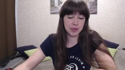 Snapshot of alice_59 chatting on May 28, 12:02 pm alice_59 online show from May 28, 12:02 pm