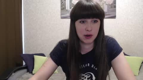 Snapshot of alice_59 chatting on June 23, 10:46 am alice_59 online show from June 23, 10:46 am