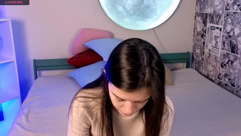 Snapshot of alice__grace_ chatting on December 1, 10:53 pm your Alice online show from December 1, 10:53 pm