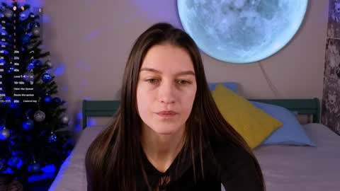 Snapshot of alice__grace_ chatting on December 16, 9:31 pm your Alice online show from December 16, 9:31 pm