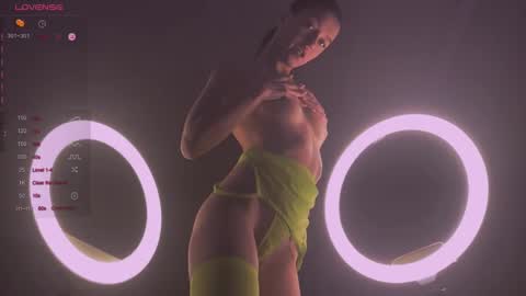 Snapshot of alice__grace_ chatting on February 16, 4:53 pm your Alice online show from February 16, 4:53 pm