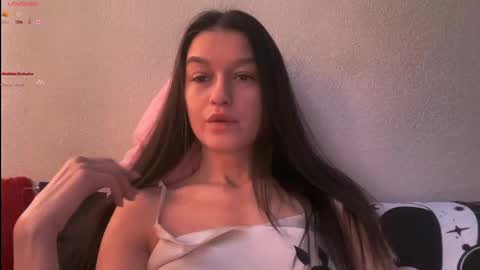 Snapshot of alice__grace_ chatting on March 2, 2:00 pm your Alice online show from March 2, 2:00 pm