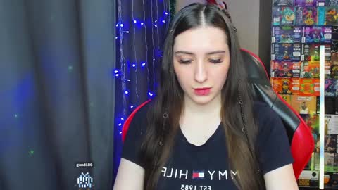 Snapshot of alice_bailey chatting on January 19, 4:36 pm Alice online show from January 19, 4:36 pm