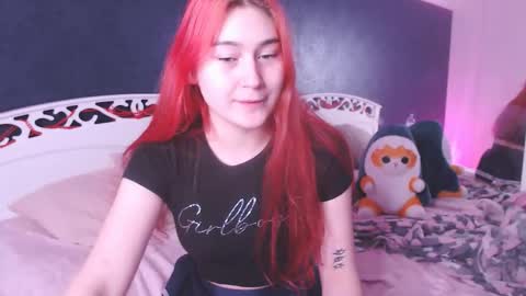 Snapshot of alice_clark13 chatting on January 14, 1:06 pm Alis online show from January 14, 1:06 pm