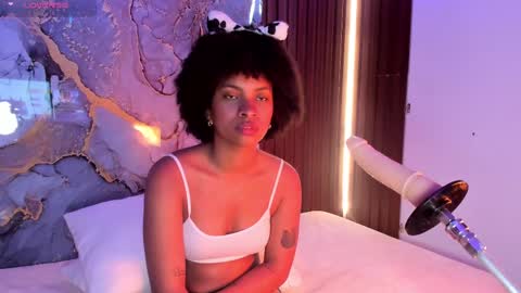 Mey online show from October 5, 2:37 pm