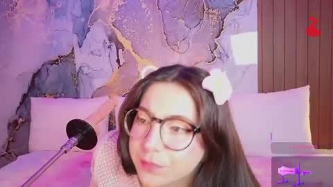 Snapshot of alice_cute77 chatting on May 27, 2:25 pm Mey online show from May 27, 2:25 pm