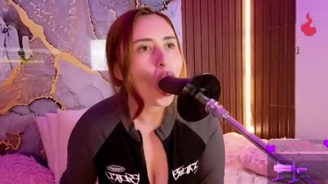 Snapshot of alice_cute77 chatting on June 5, 6:52 am Mey online show from June 5, 6:52 am