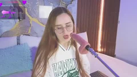 Snapshot of alice_cute77 chatting on July 18, 4:05 am Mey online show from July 18, 4:05 am